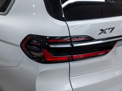 2025 BMW X7 xDrive40i