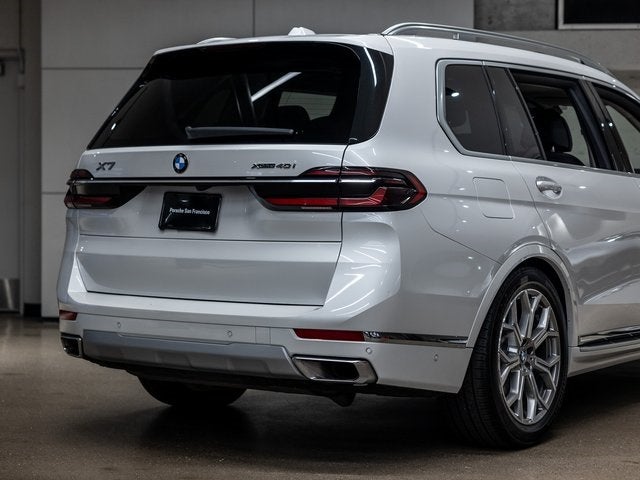 2025 BMW X7 xDrive40i