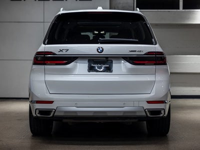 2025 BMW X7 xDrive40i