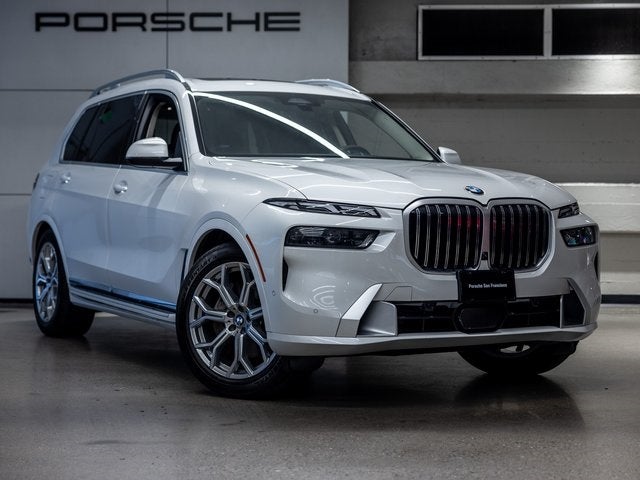 2025 BMW X7 xDrive40i