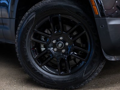 2025 Land Rover Defender 110 S
