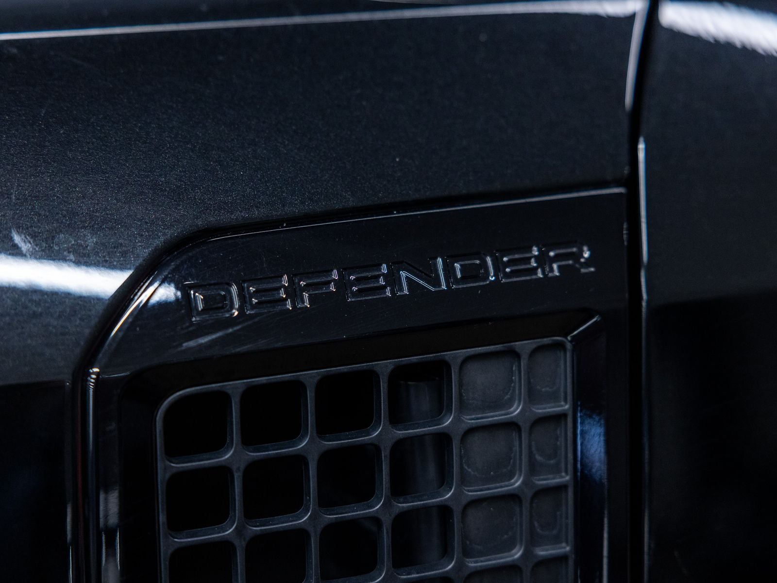 2025 Land Rover Defender 110 S