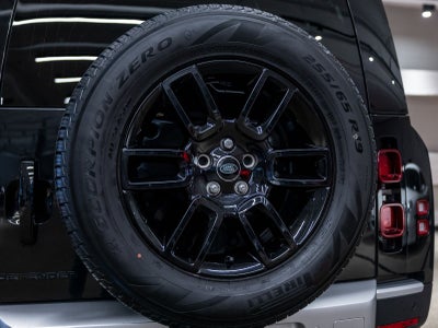 2025 Land Rover Defender 110 S