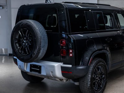 2025 Land Rover Defender 110 S