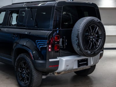 2025 Land Rover Defender 110 S