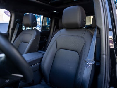 2025 Land Rover Defender 110 S