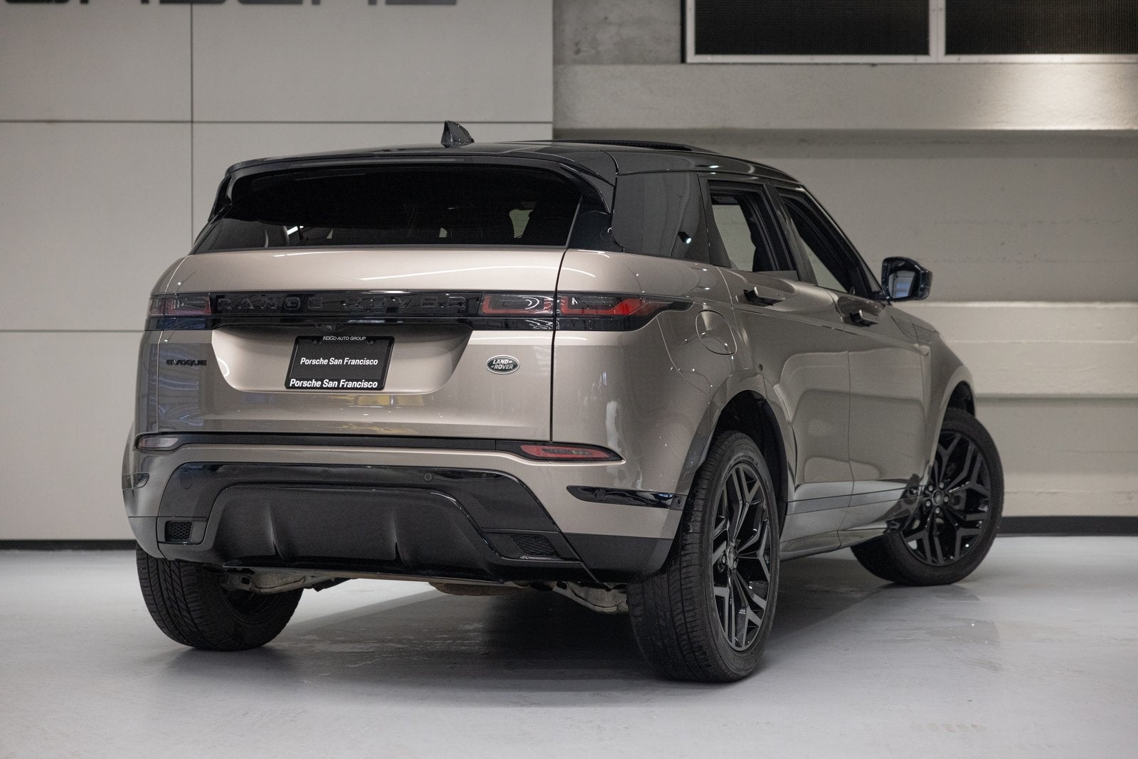 2021 Land Rover Range Rover Evoque R-Dynamic SE