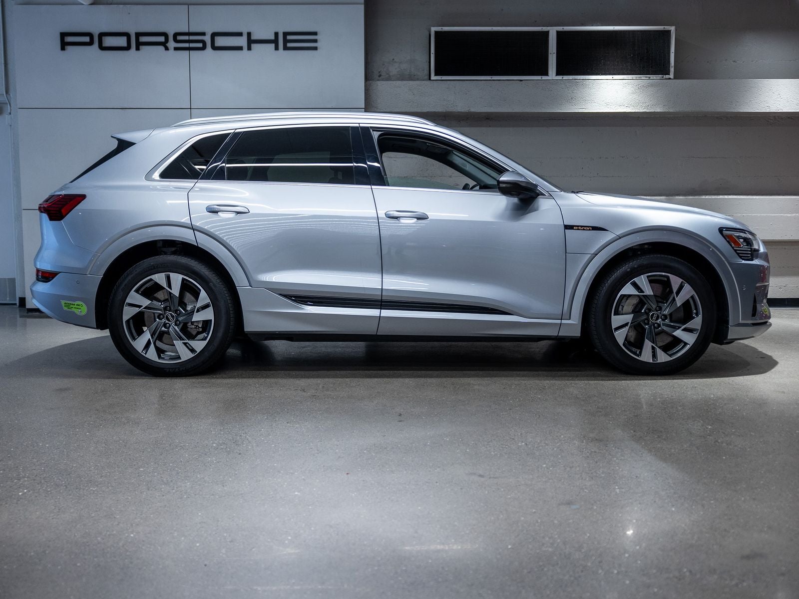 2023 Audi e-tron Premium Plus quattro