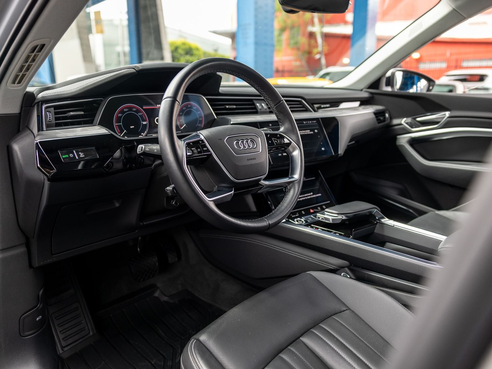 2023 Audi e-tron Premium Plus quattro