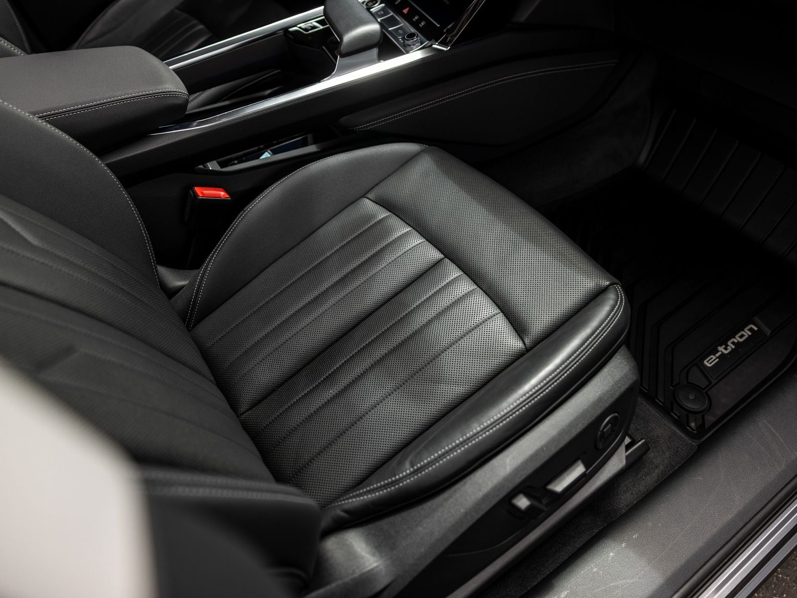 2023 Audi e-tron Premium Plus quattro