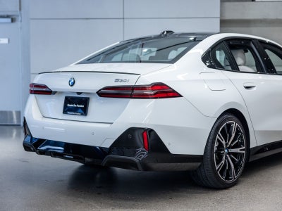 2024 BMW 5 Series 530i