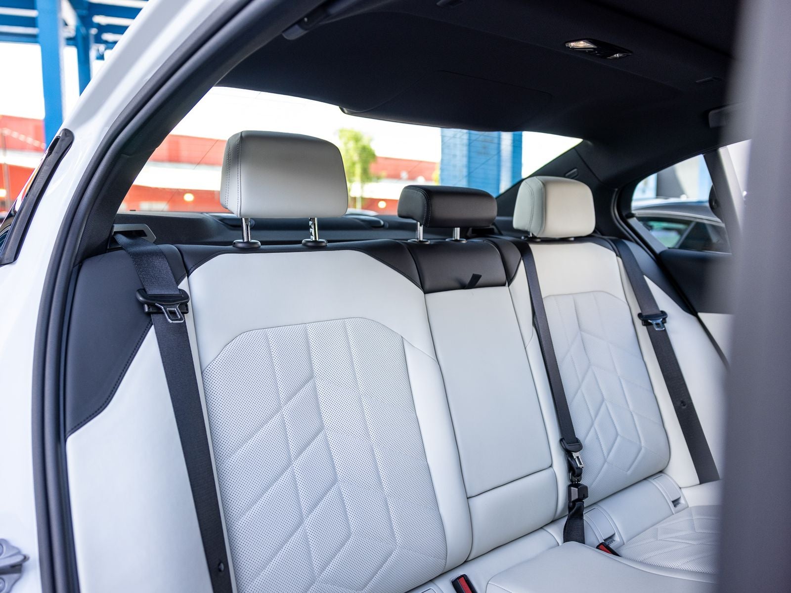 2024 BMW 5 Series 530i