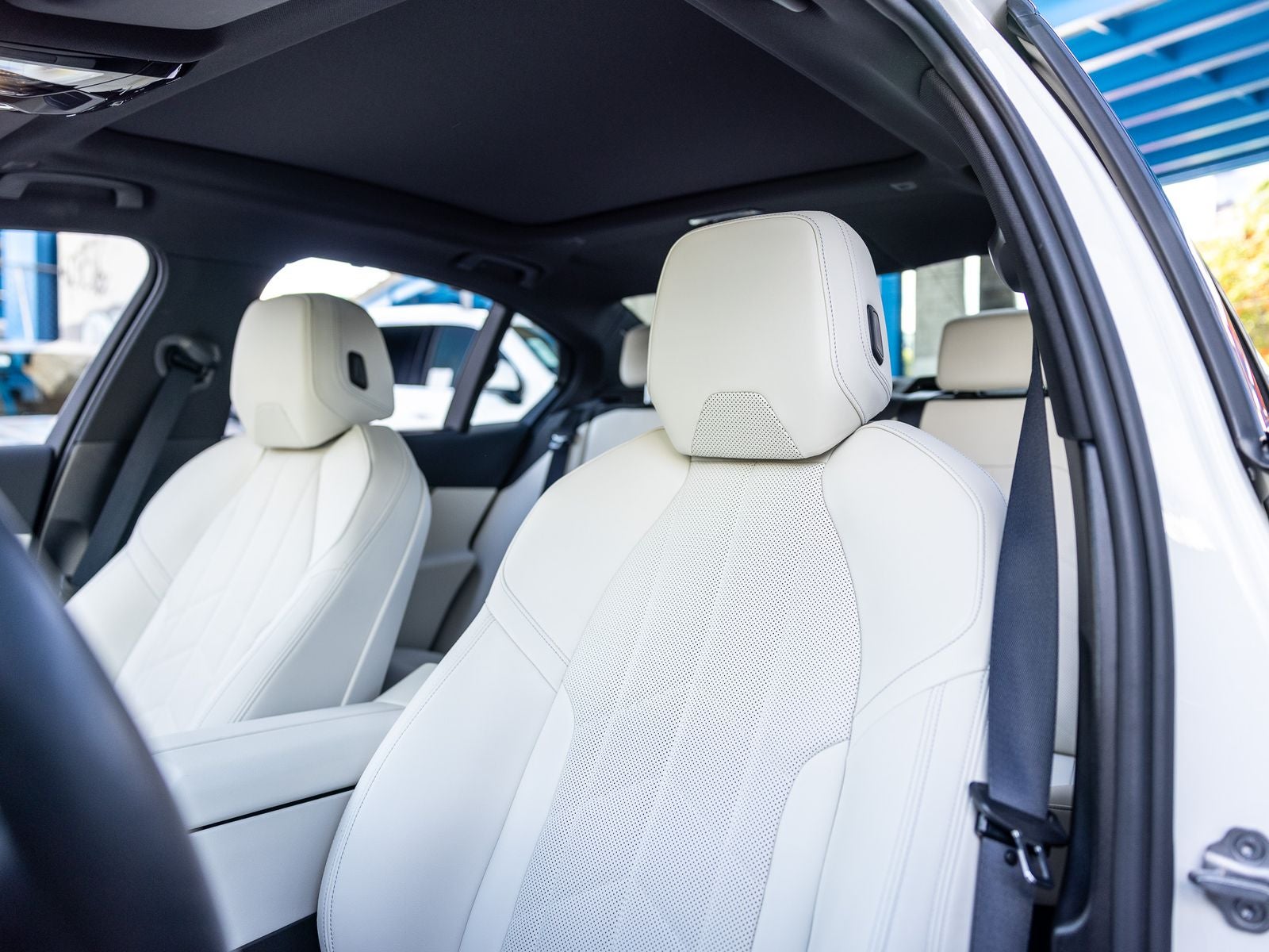 2024 BMW 5 Series 530i