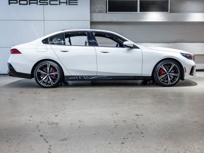 2024 BMW 5 Series 530i