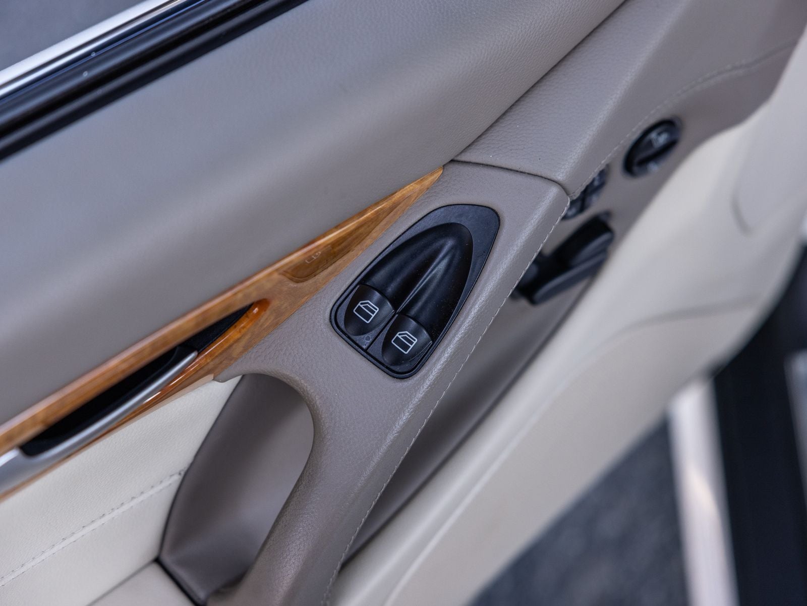 2007 Mercedes-Benz SL-Class SL 550