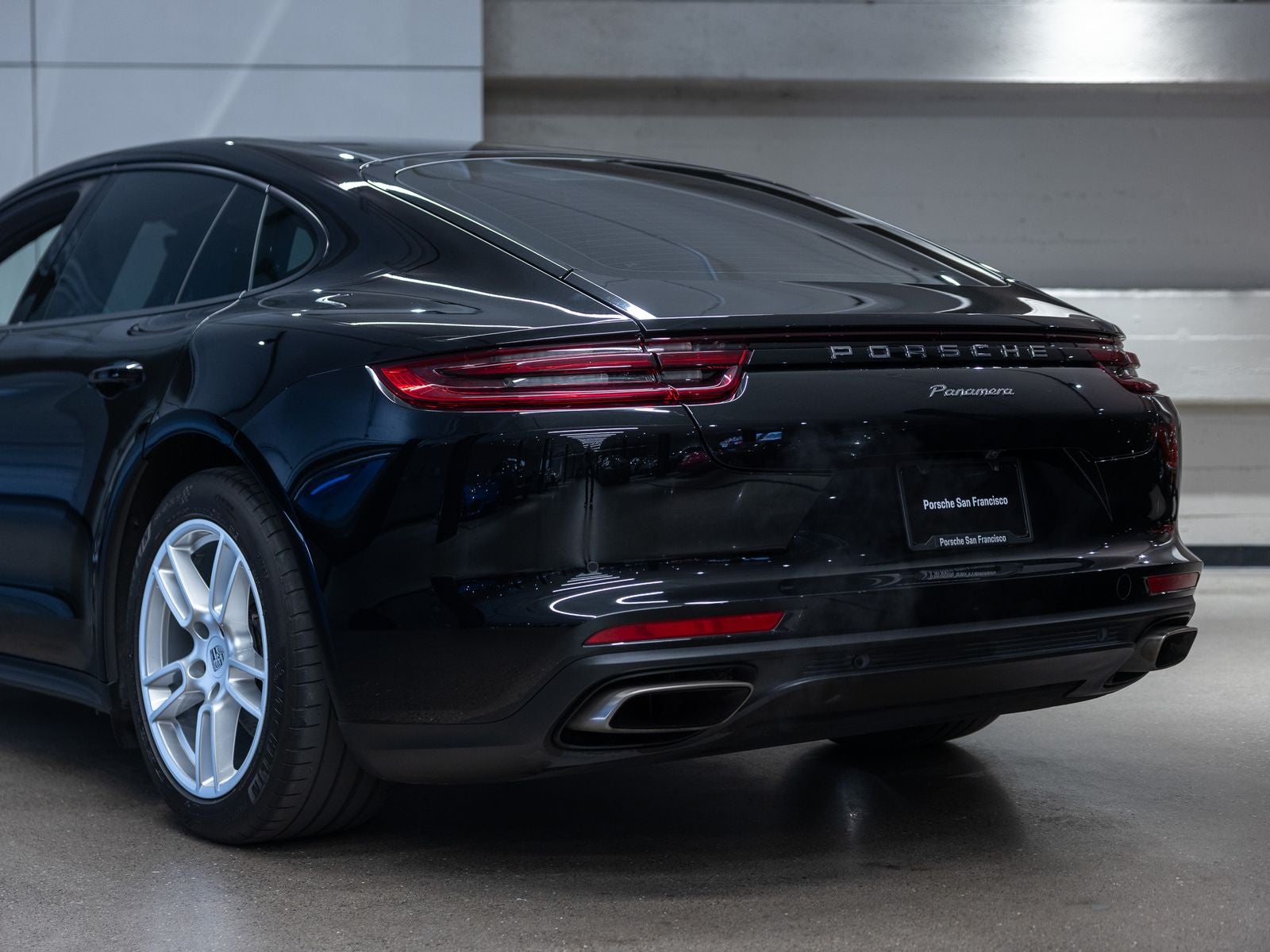 2020 Porsche Panamera Panamera
