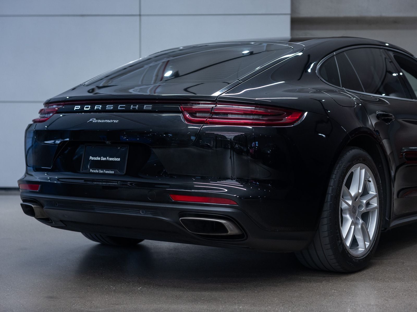 2020 Porsche Panamera Panamera