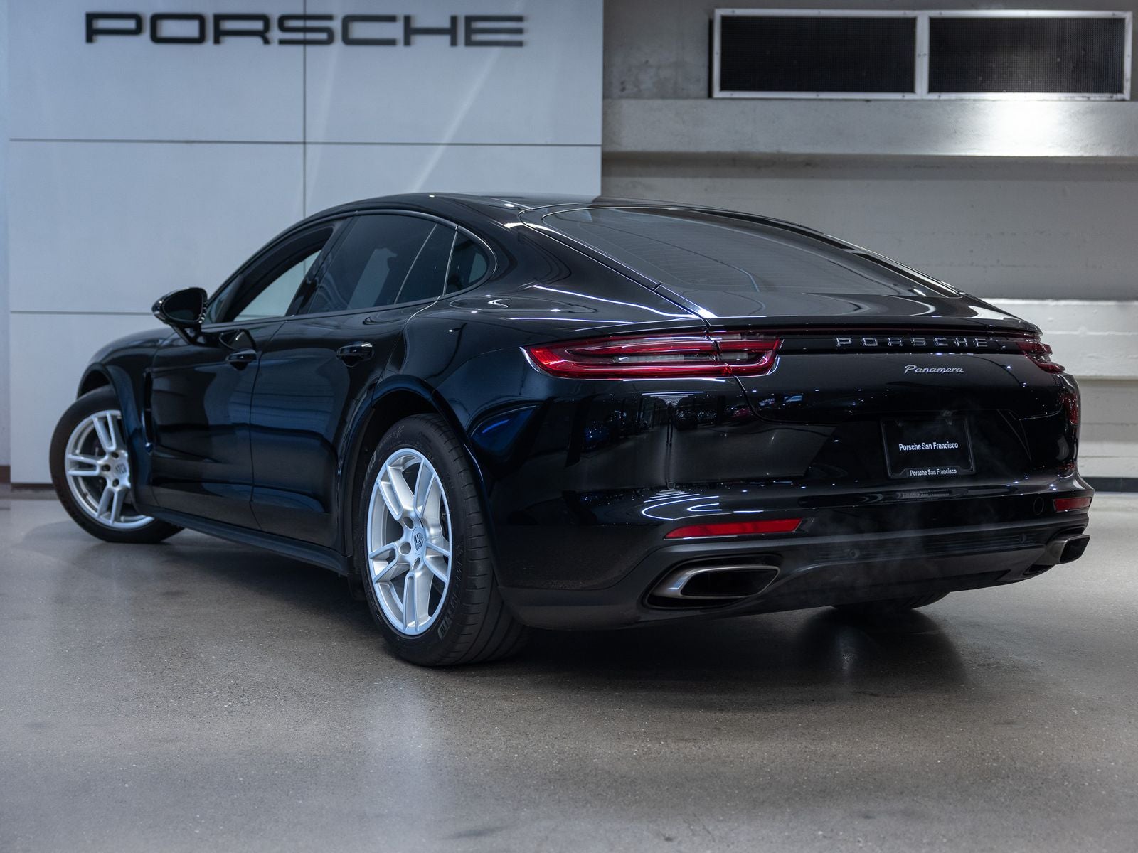 2020 Porsche Panamera Panamera