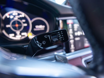 2020 Porsche Panamera Panamera