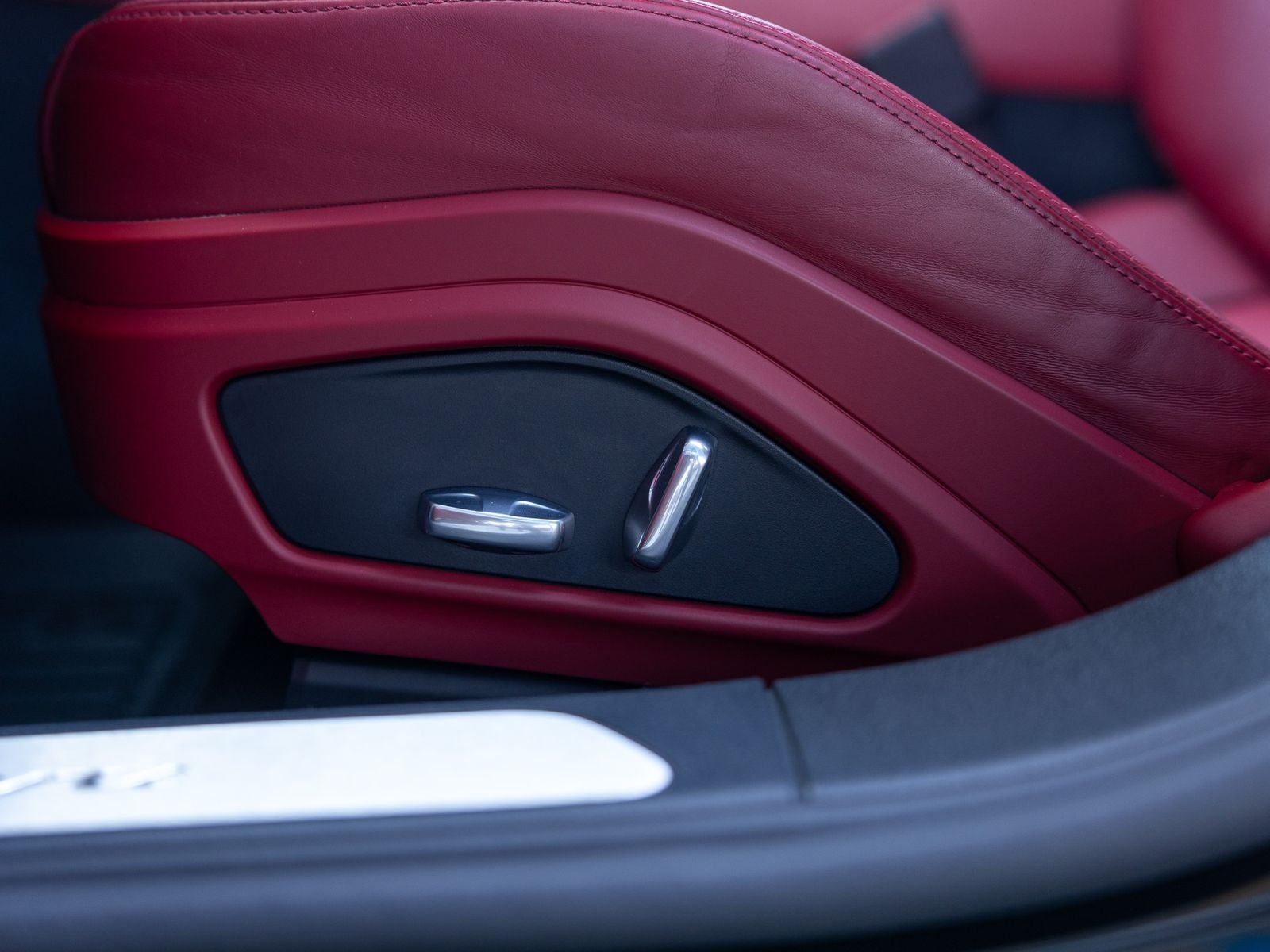 2020 Porsche Panamera Panamera