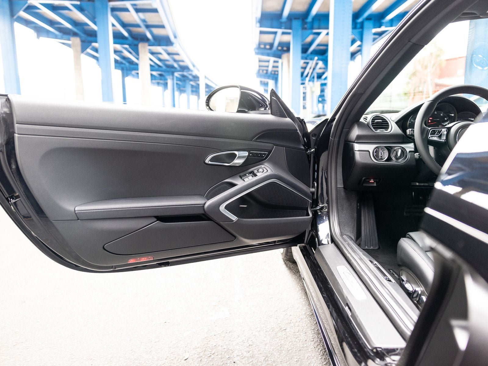 2025 Porsche 718 Cayman