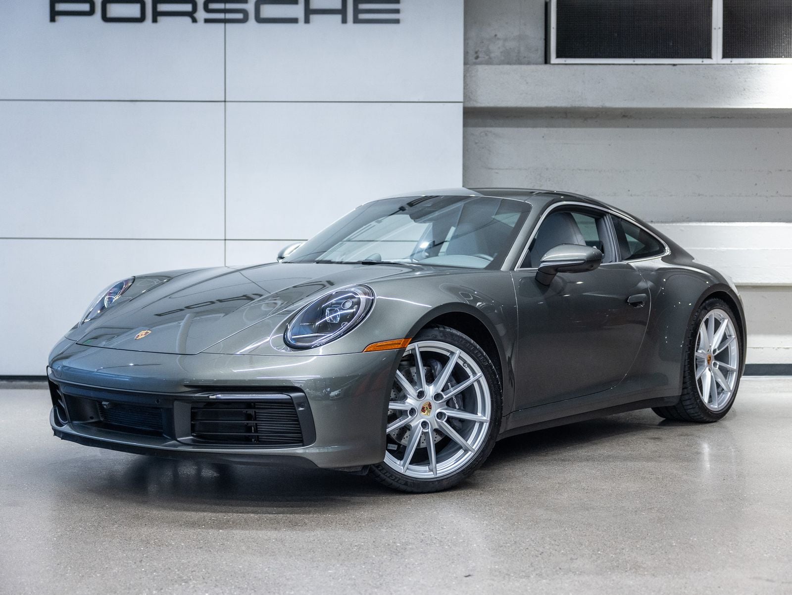 2024 Porsche 911 Carrera