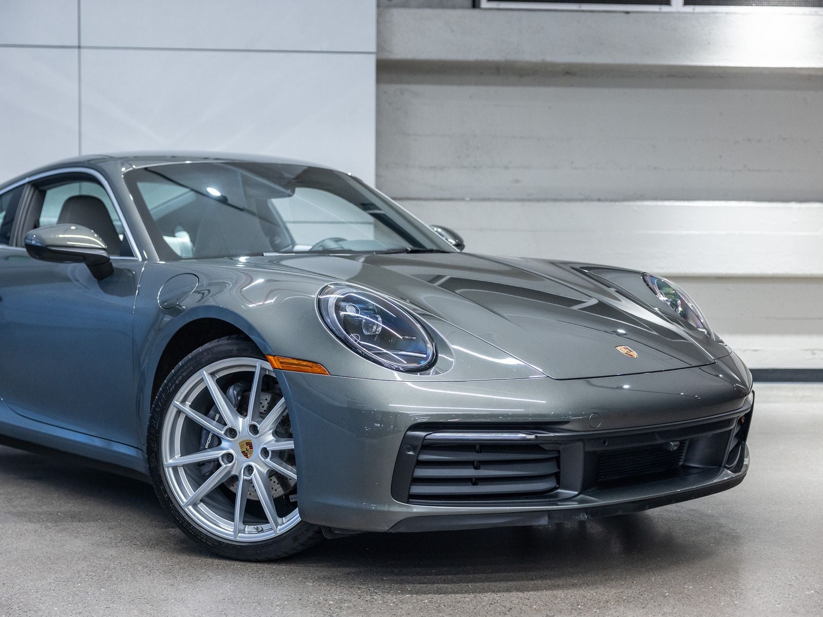 2024 Porsche 911 Carrera