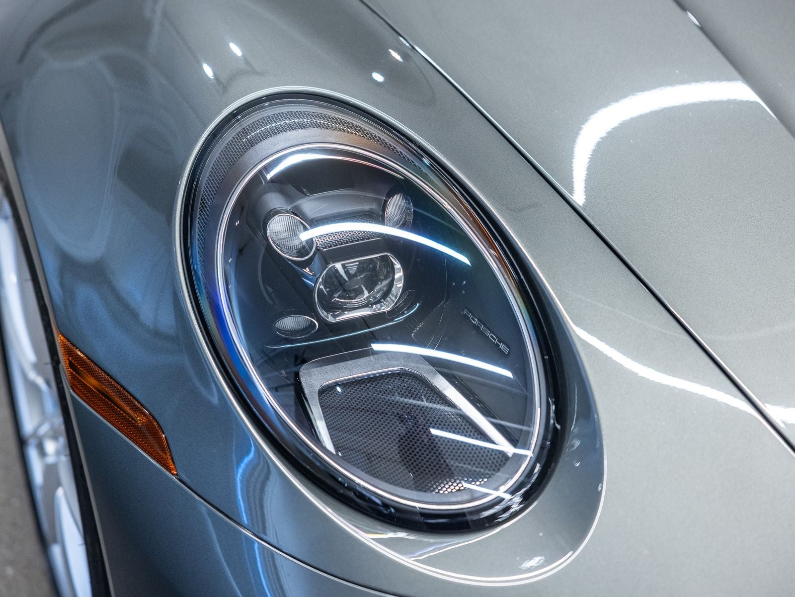 2024 Porsche 911 Carrera