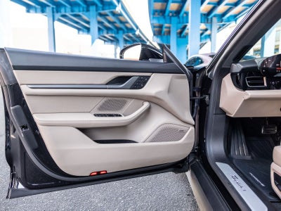 2025 Porsche Taycan Taycan