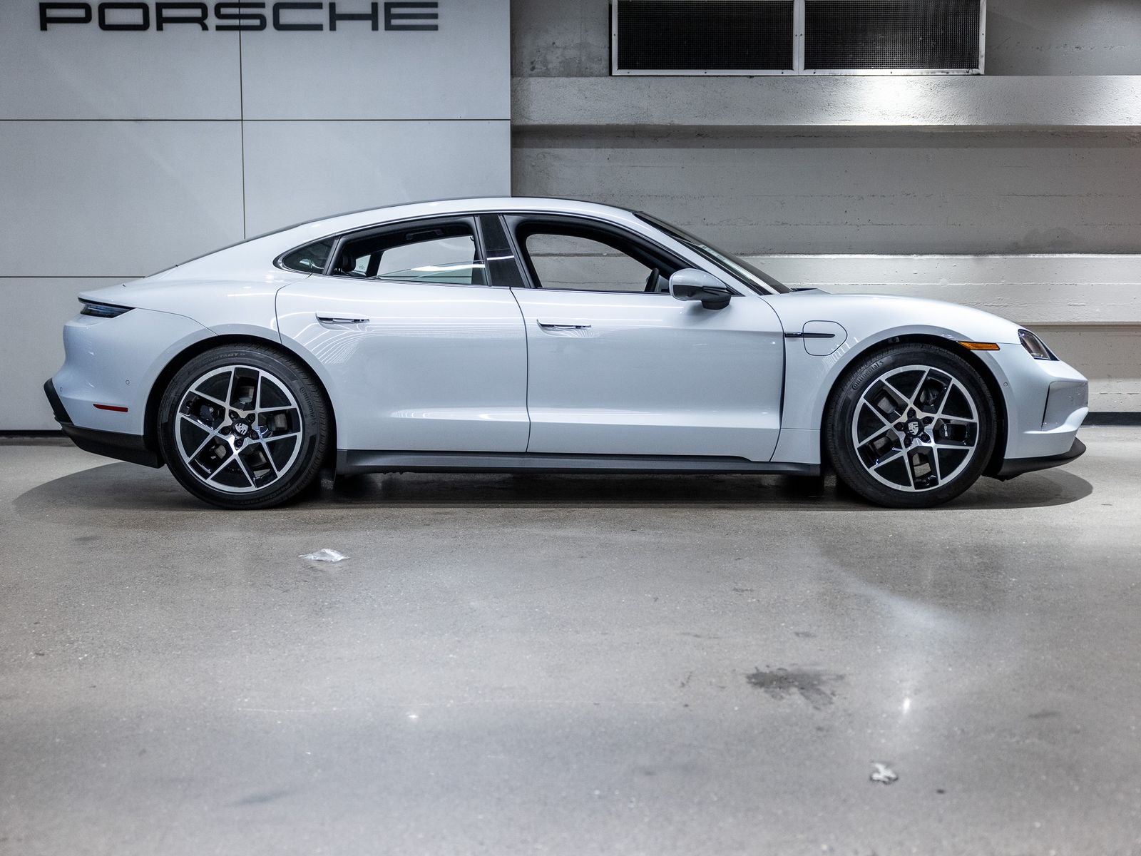 2026 Porsche Taycan Taycan