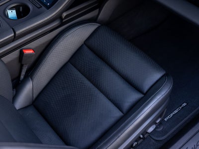 2023 Porsche Taycan Base