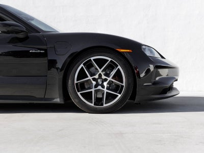 2025 Porsche Taycan Base