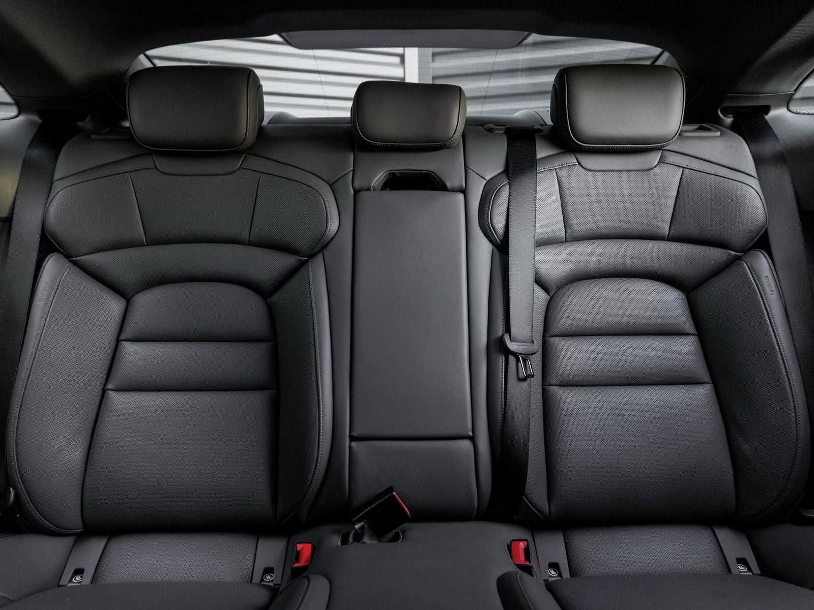 2025 Porsche Taycan Base