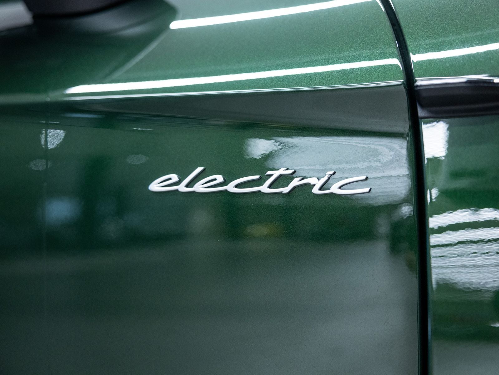 2026 Porsche Taycan 4