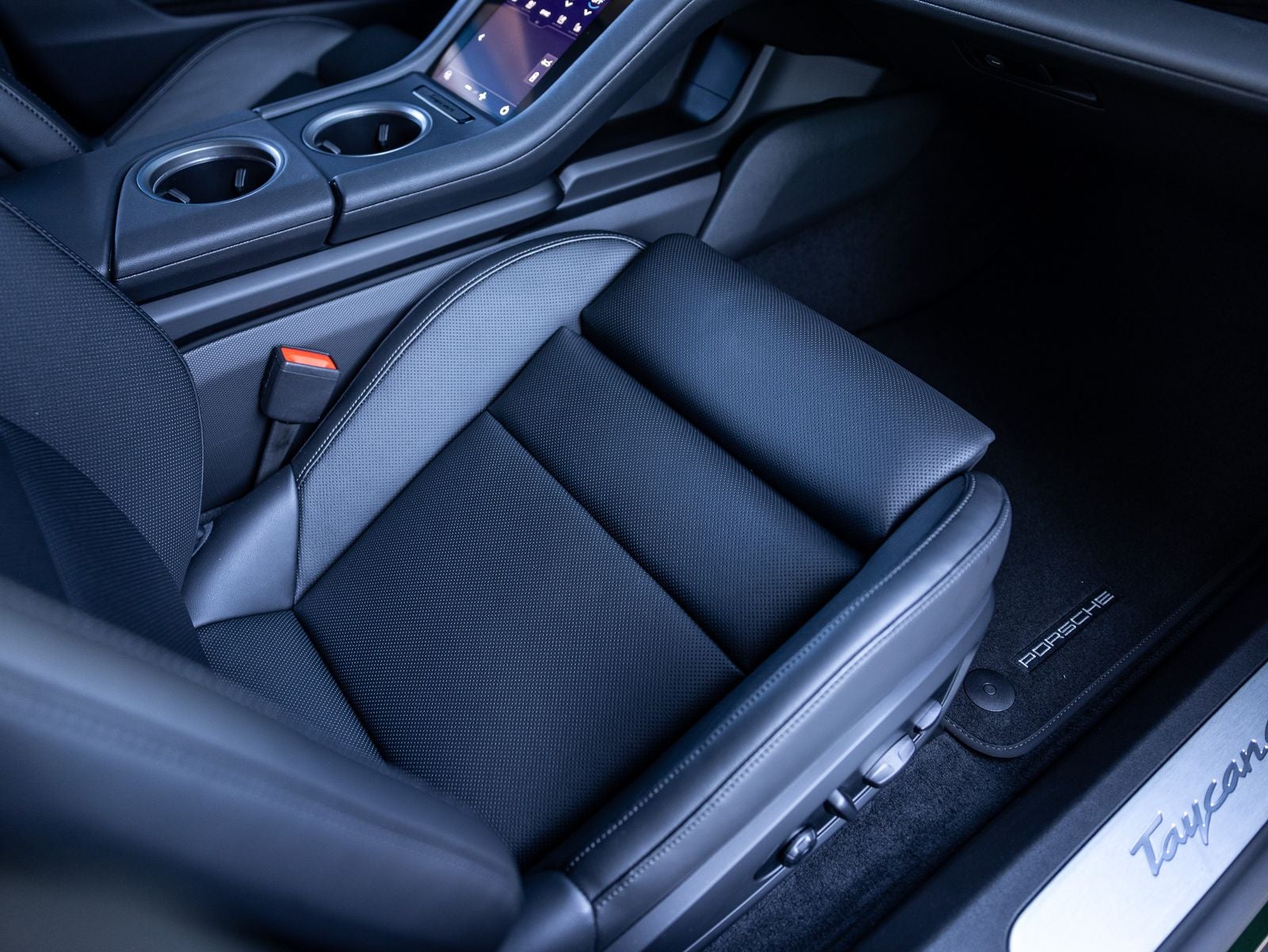 2026 Porsche Taycan 4