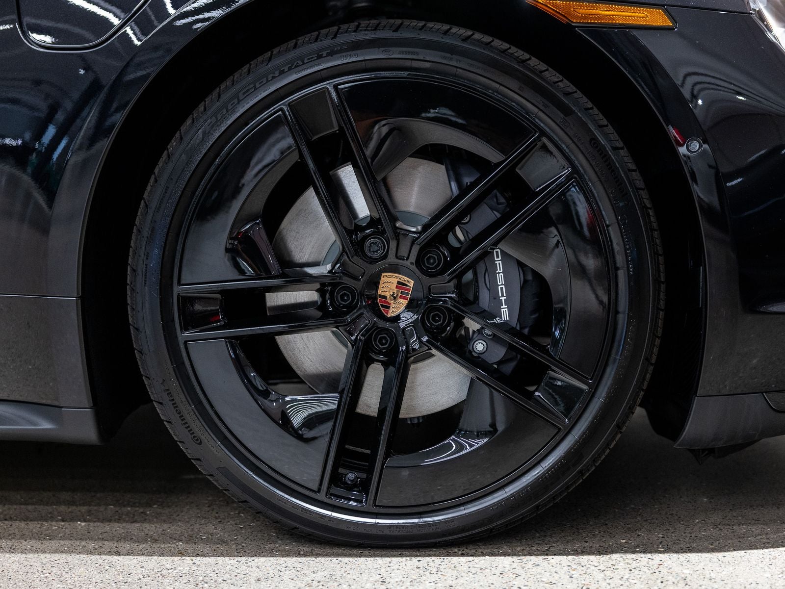 2026 Porsche Taycan Taycan Black Edition