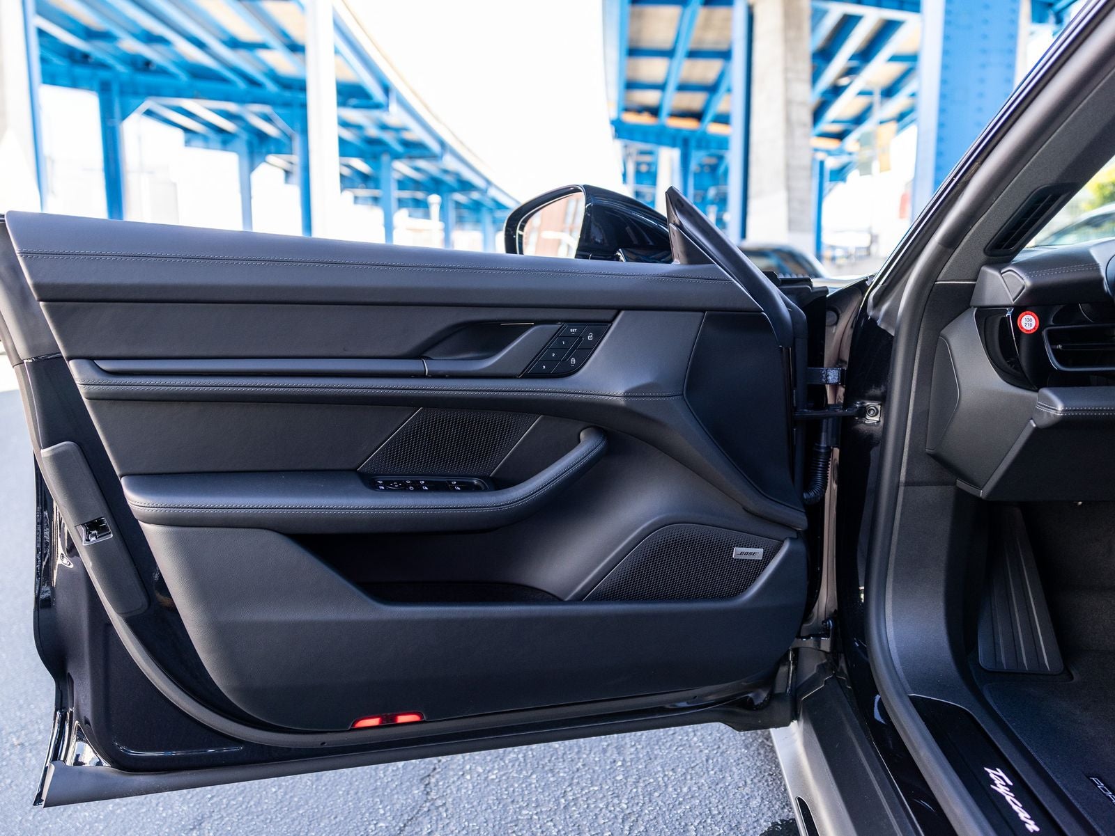 2026 Porsche Taycan Taycan Black Edition