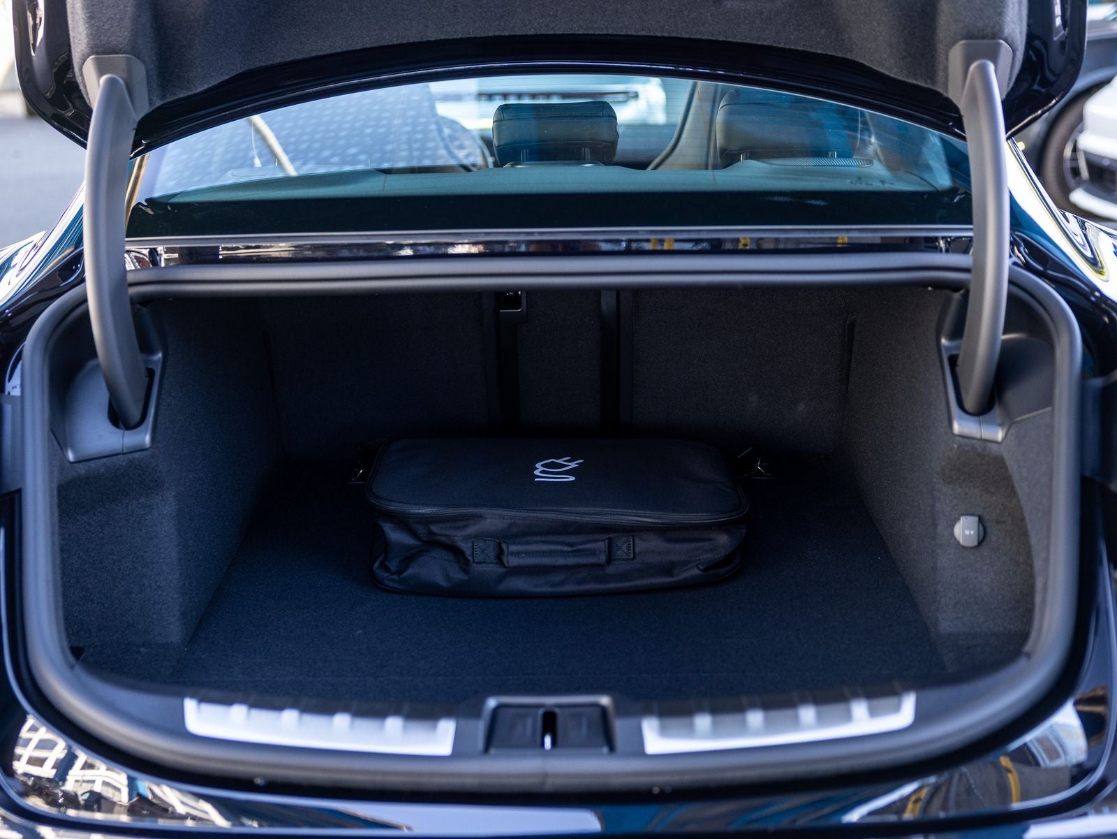 2026 Porsche Taycan Taycan Black Edition