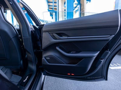 2026 Porsche Taycan Taycan Black Edition