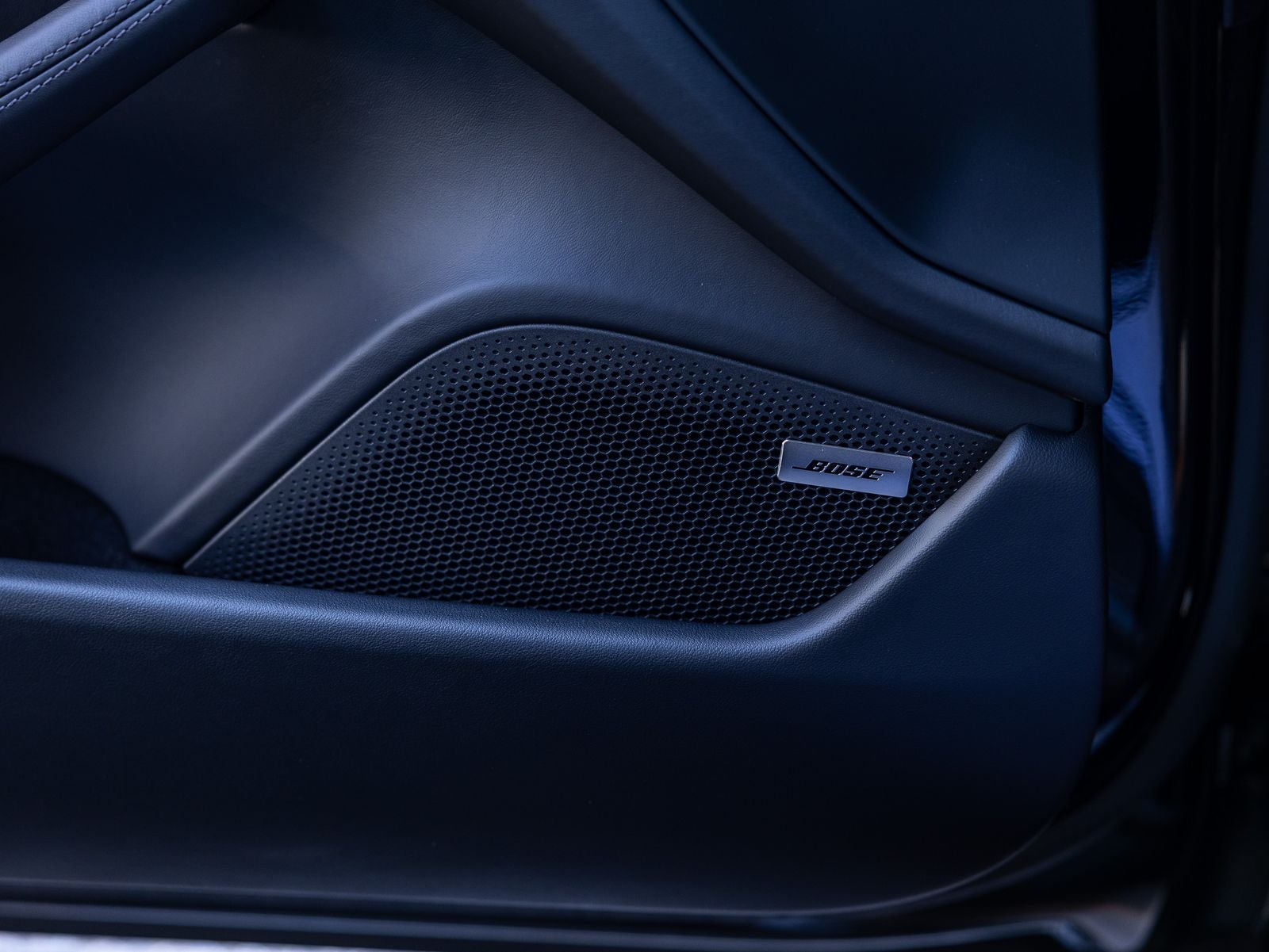 2026 Porsche Taycan Taycan Black Edition