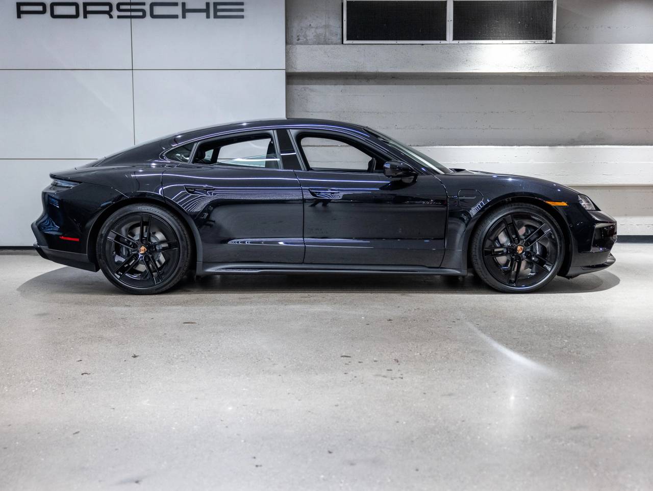 2026 Porsche Taycan Taycan Black Edition