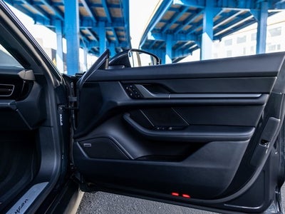 2025 Porsche Taycan Taycan