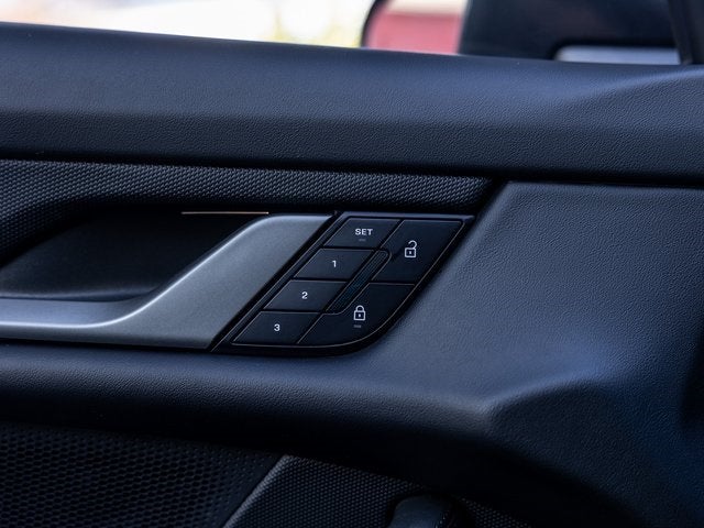 2025 Porsche Taycan Taycan