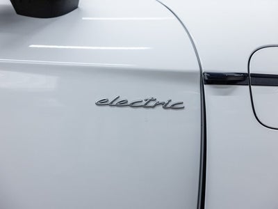 2025 Porsche Taycan Taycan