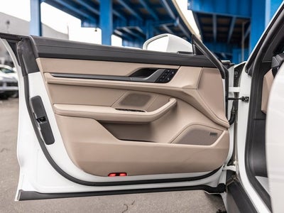 2025 Porsche Taycan Taycan