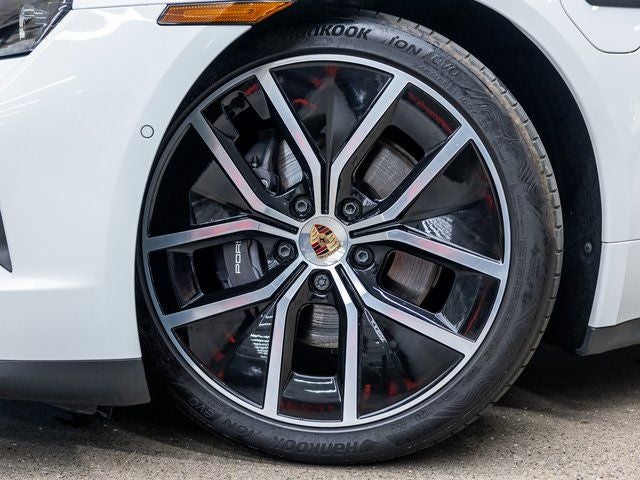 2025 Porsche Taycan Taycan