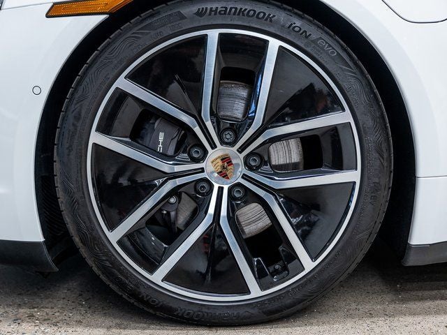 2025 Porsche Taycan Taycan