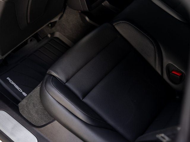 2025 Porsche Taycan Taycan