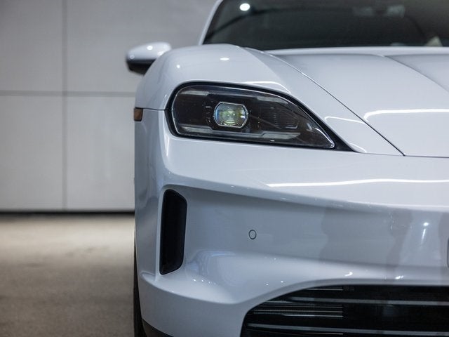 2025 Porsche Taycan Taycan