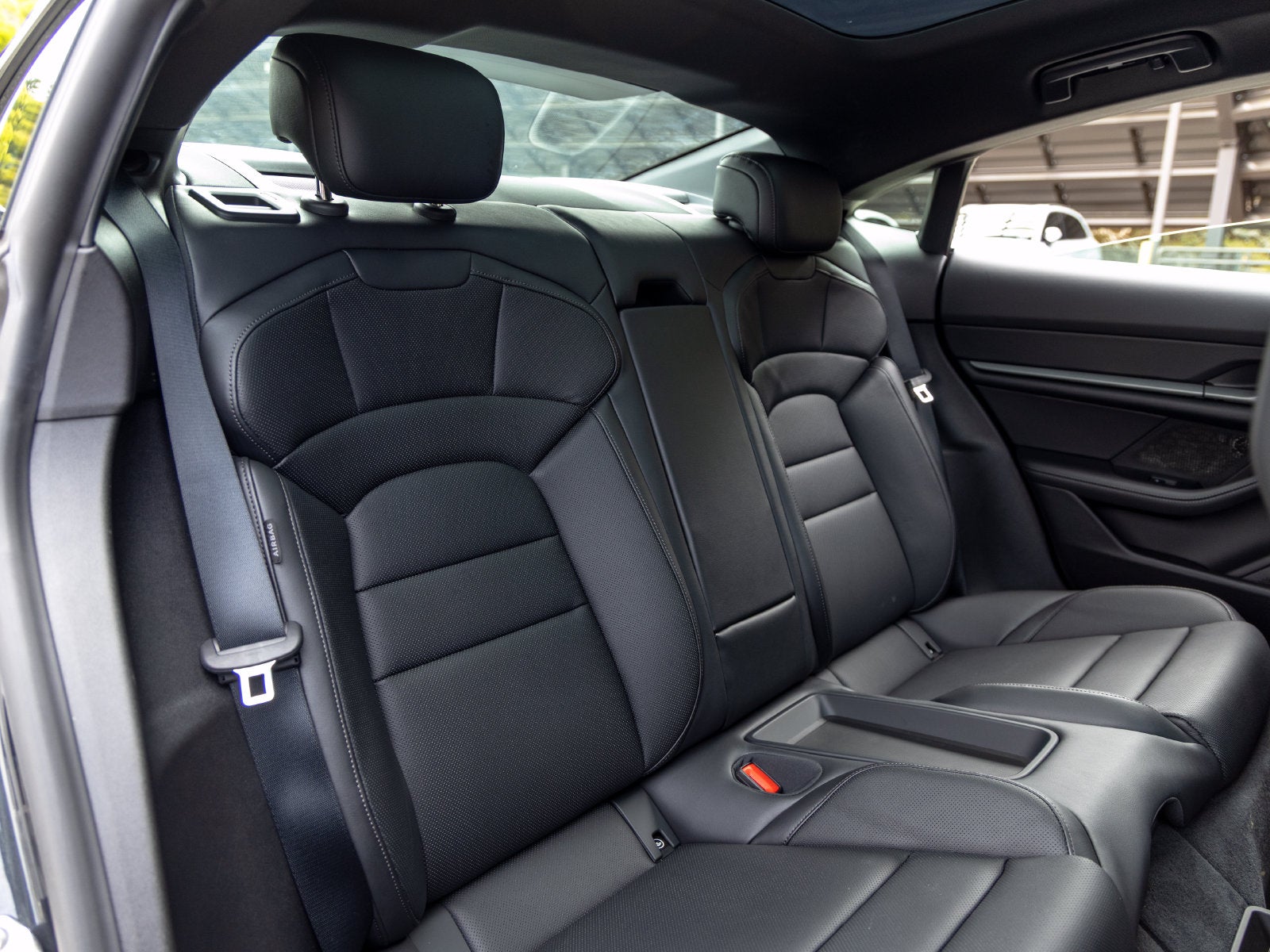 2025 Porsche Taycan Base